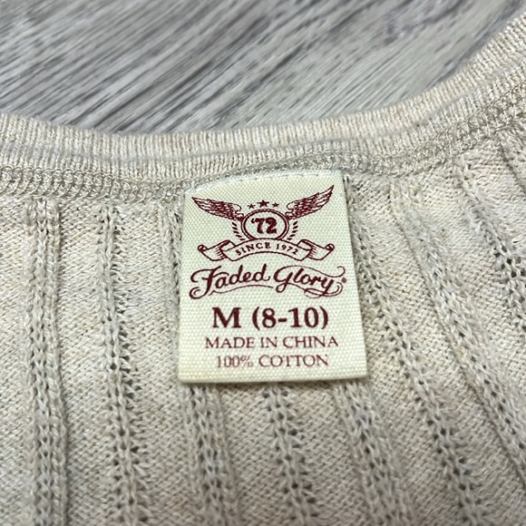 A Faded Glory long sleeve - Picture 4 of 5